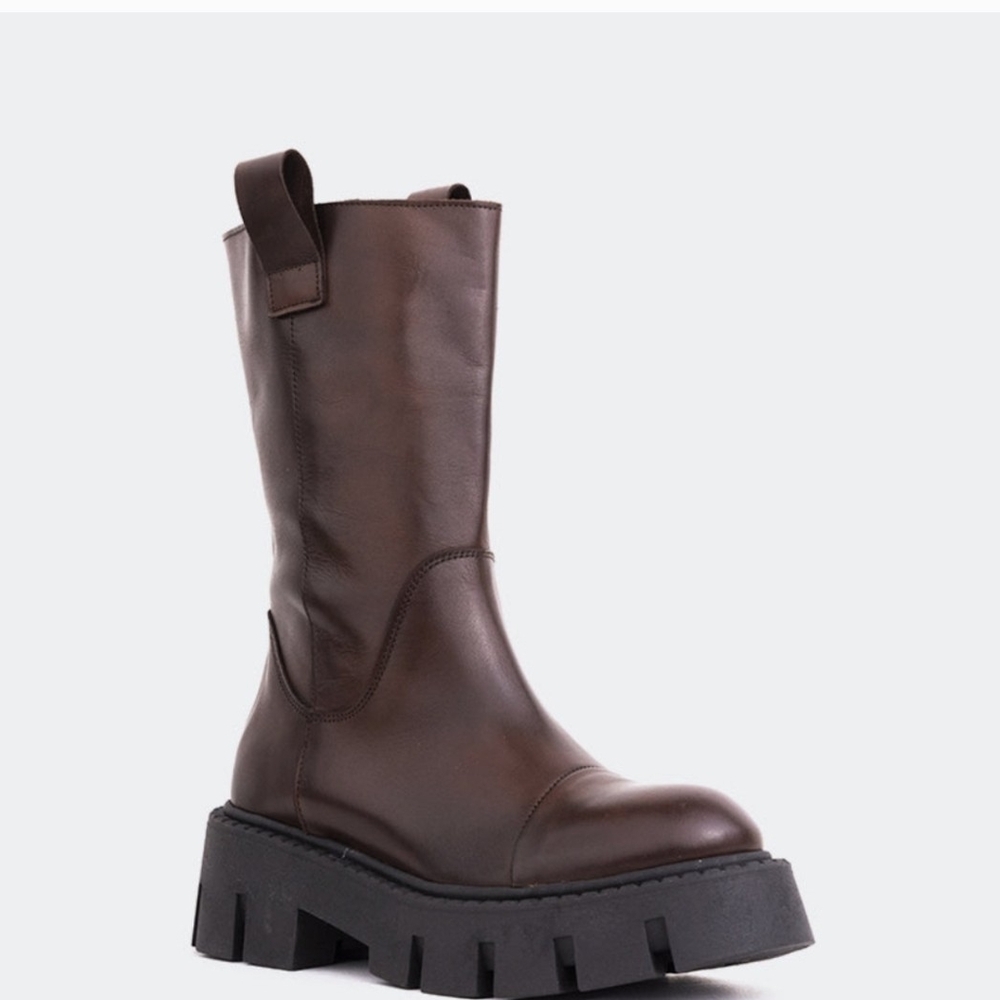 Intervalle Leather Women's Boots Size 6.5/6